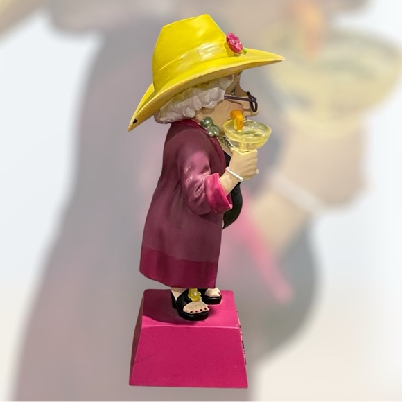 Cute 2003 Biddy’s “I’ve Still Got It” Old Lady Figurine - Picture 2 of 4